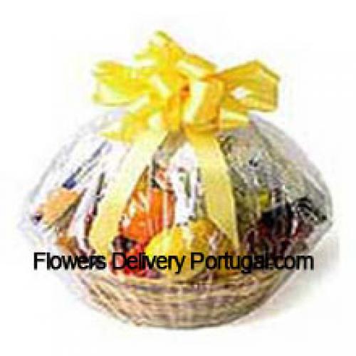 Yummy 3 Kg Fruit Basket