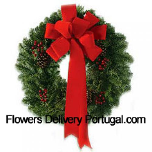 Lovely Lush Green Eyecatching Wreath